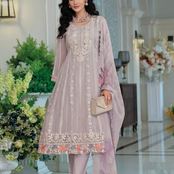 Luxury Embroidered Pakistani Pant Style Suit with Floral Digital Dupatta - Picture 3 of 4